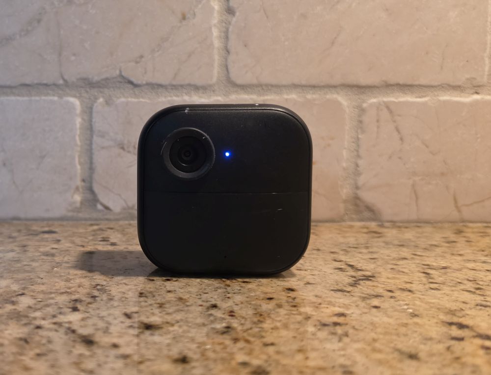 Blink Outdoor 4 camera showing LED status light